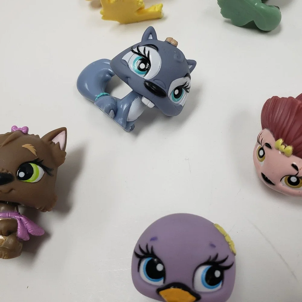 lot of 8 Bratz Pets Petz Lil Angelz Bobble Heads MGA Figures Animal Toys